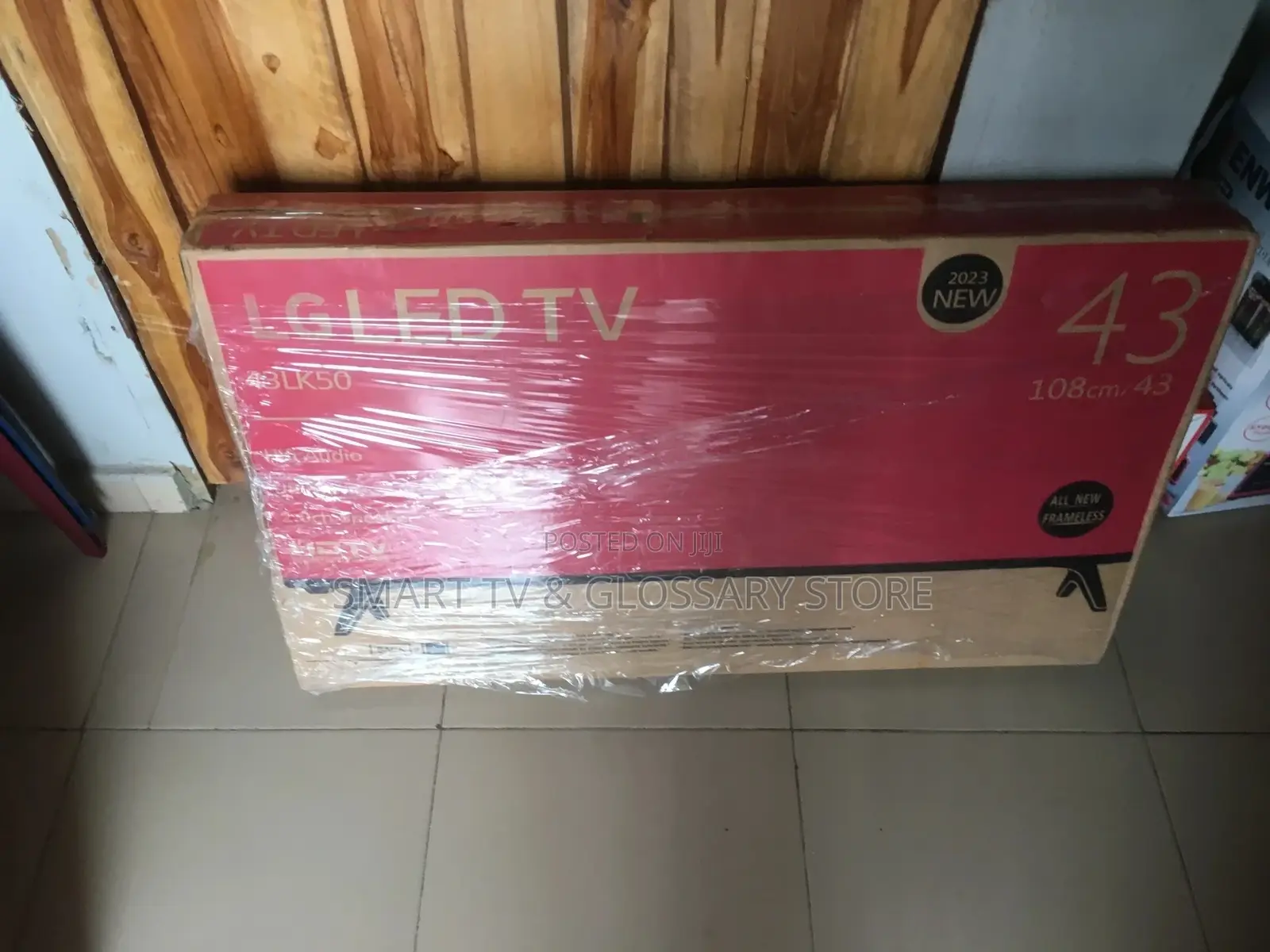 43inches LG With Taghine