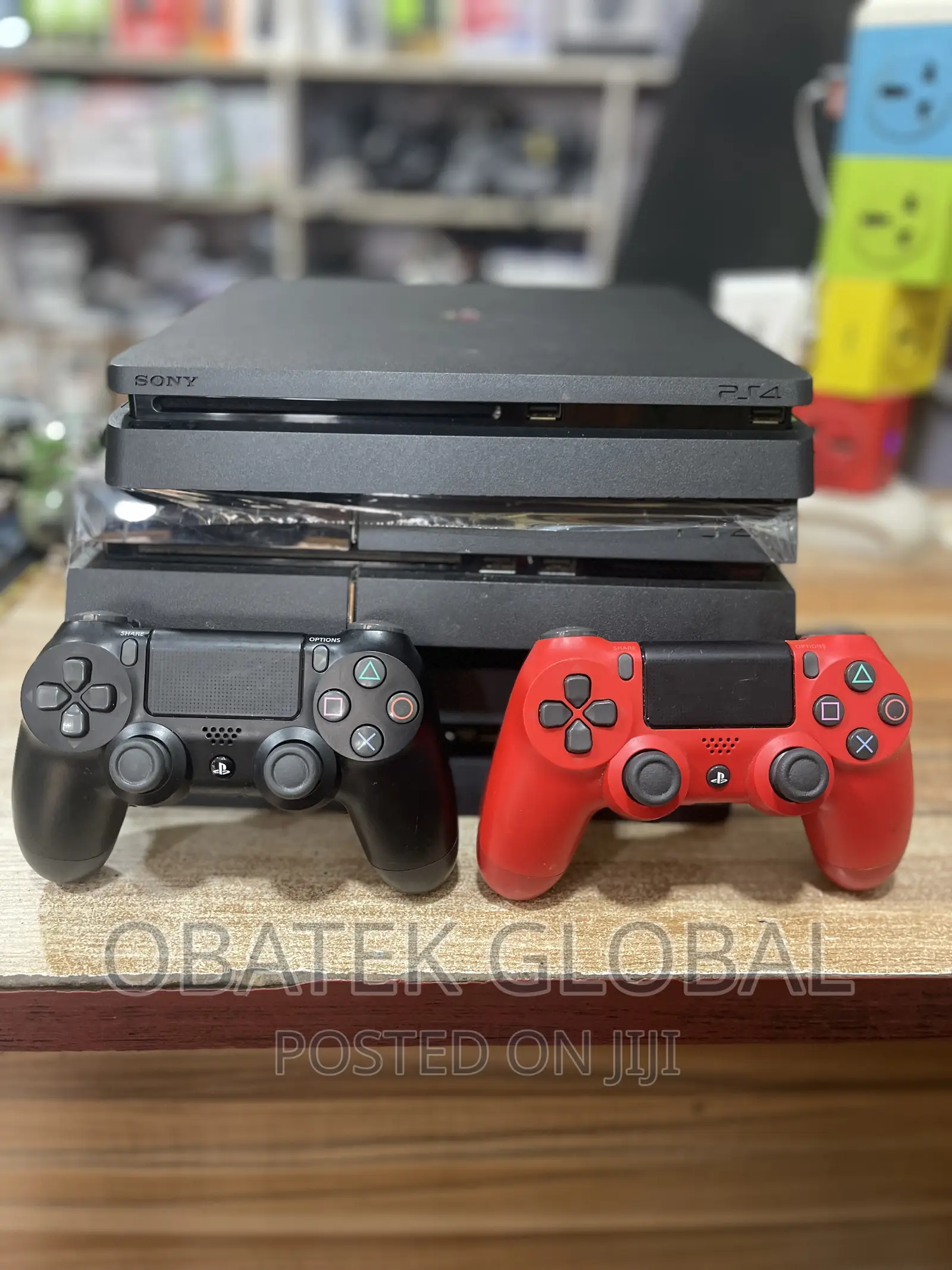 Direct UK Used PS4 Console and Pad