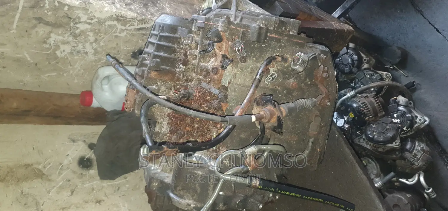 13pin Gearbox From Sienna Lexus330 05 Model 2wheel Drive