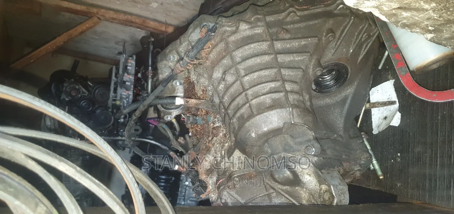 13pin Gearbox From Sienna Lexus330 05 Model 2wheel Drive