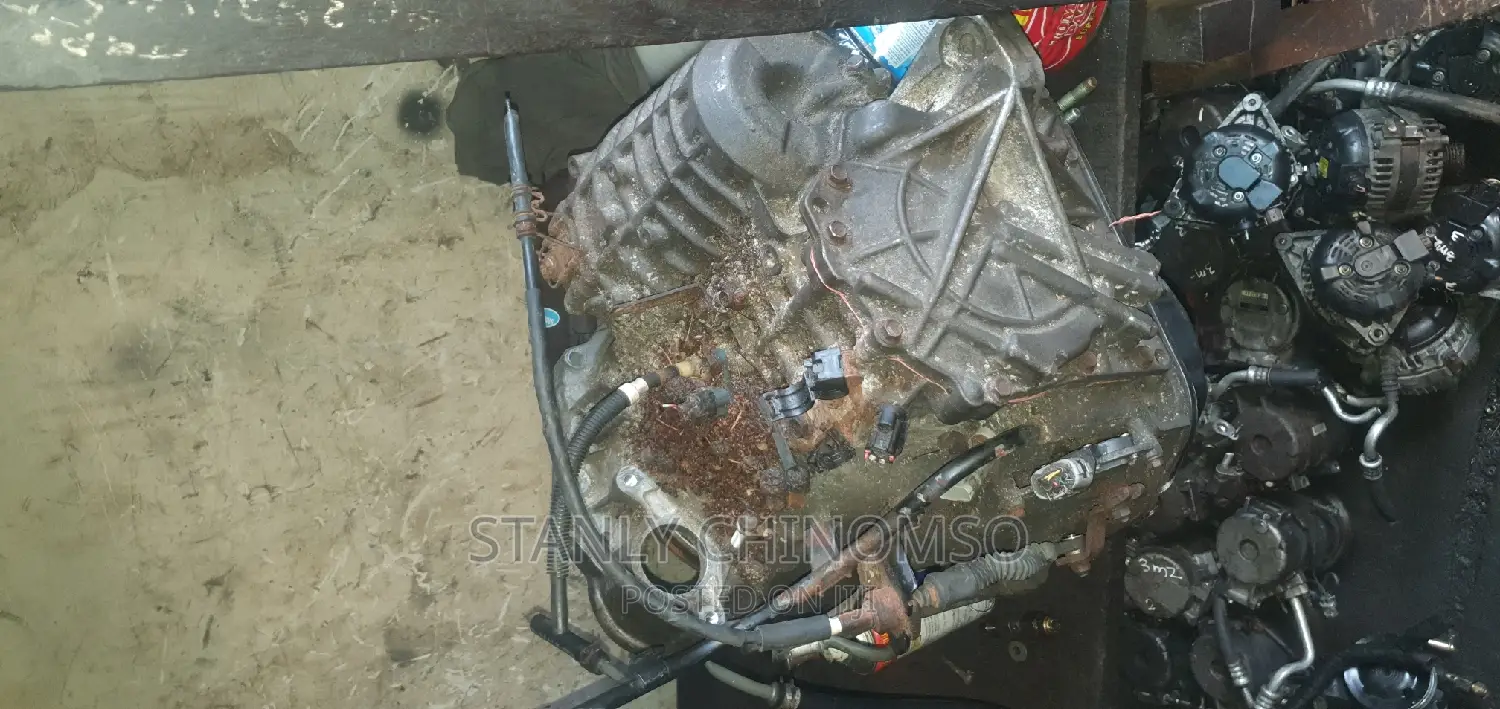 13pin Gearbox From Sienna Lexus330 05 Model 2wheel Drive