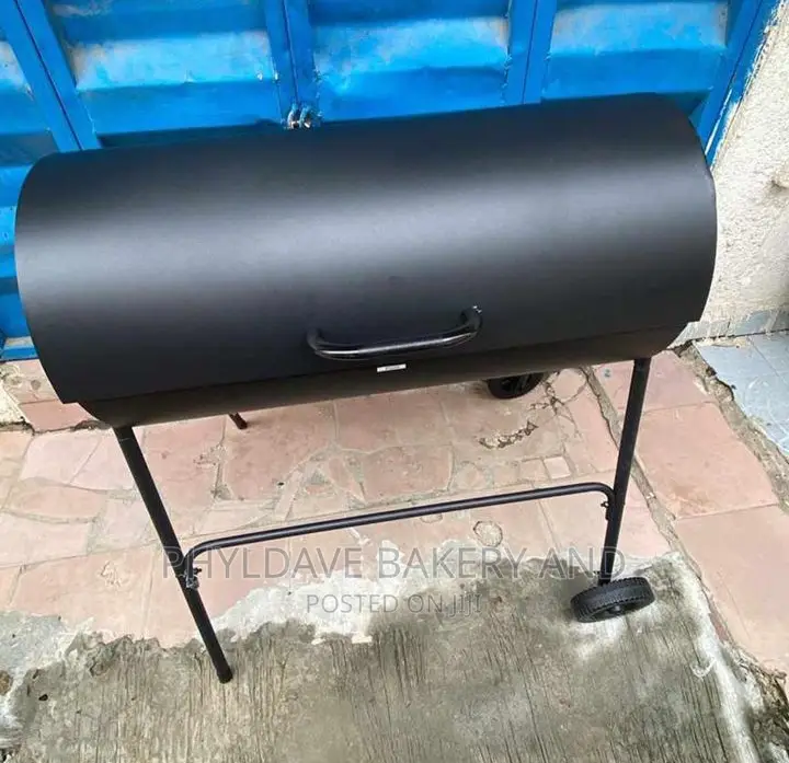 Charcoal Barbeque/ Grill