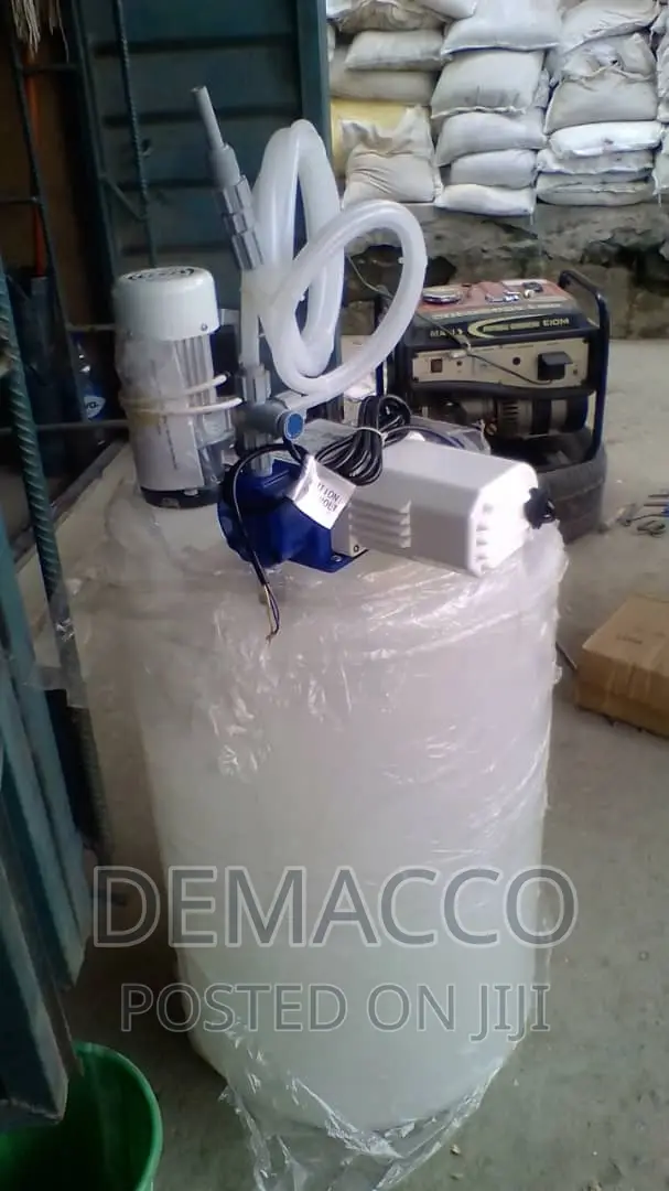 Complete Tank and Dosing Pump 100l