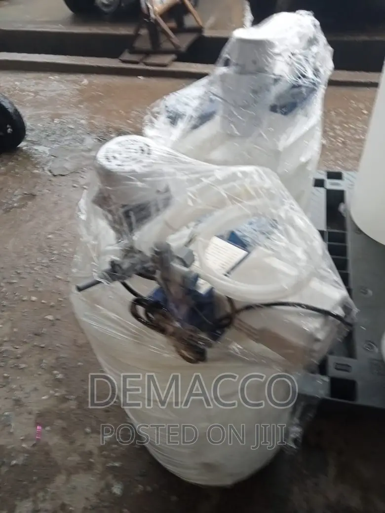 Complete Tank and Dosing Pump 100l