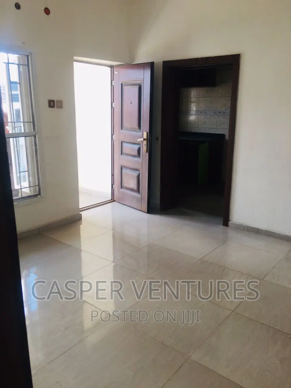 1bdrm Room & Parlour in Chevy View, Chevron for rent