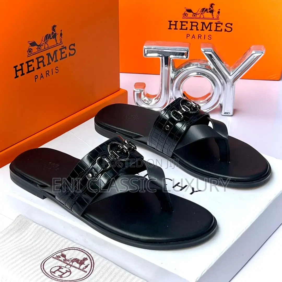 High Quality Designer Slippers Available in Store