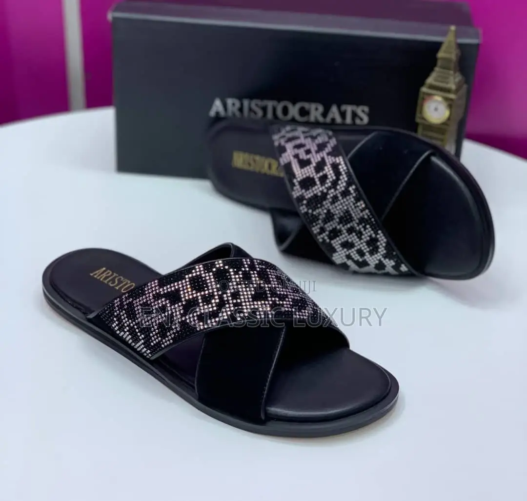 High Quality Designer Slippers Available in Store