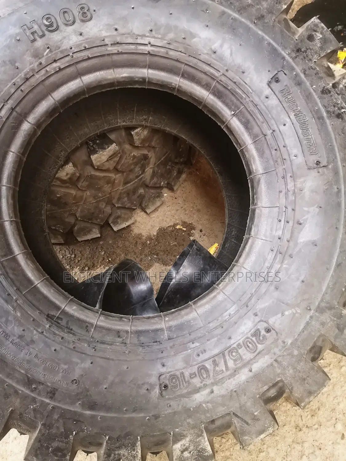 20.5/70r16 14ply Rockbuster
