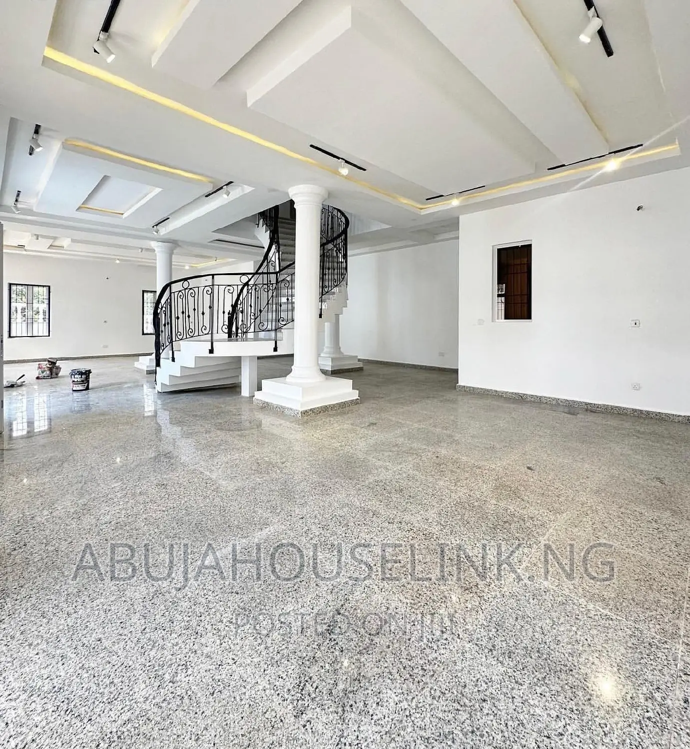 6bdrm Duplex in Guzape Abuja for sale