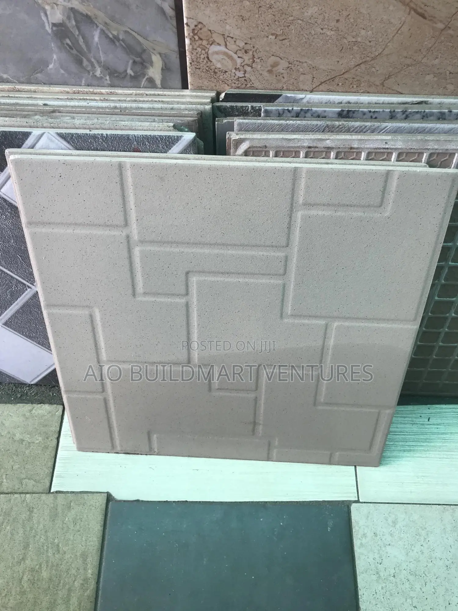 Various Designs of 40 X 40 Floor Tiles Suitable for Yourhome