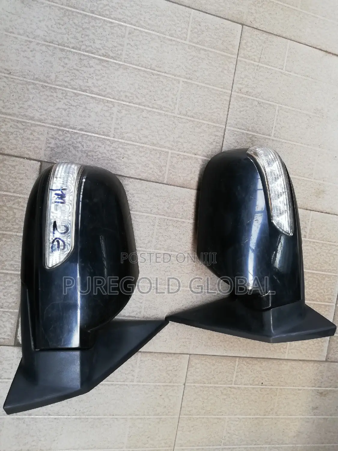 Hyundai Tucson 06 Side Mirror With Traffigator
