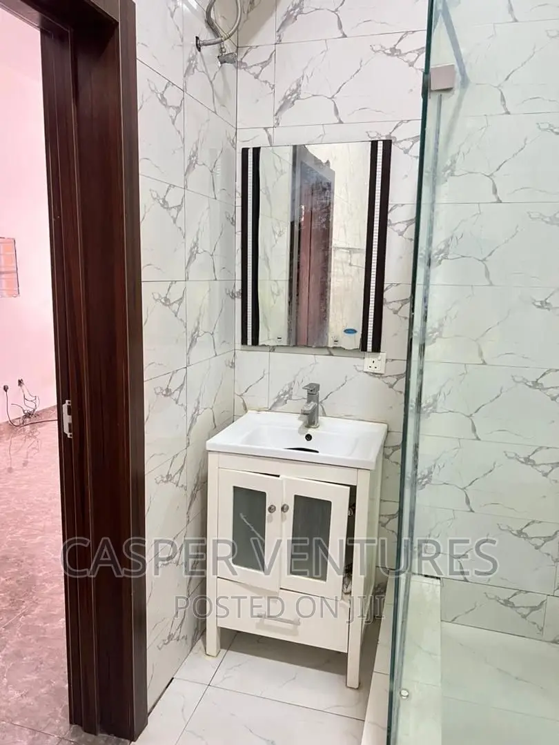 1bdrm Shared Apartment in Ologolo for rent