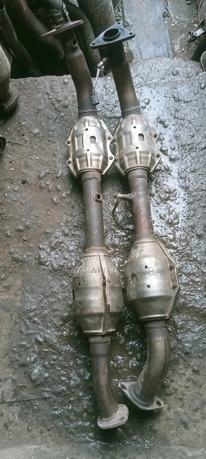 Catalyst Converter Toyota Land Cruiser or Lx570 Direct