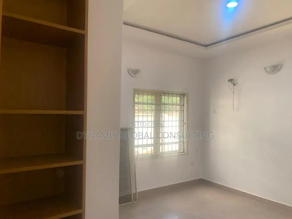 Furnished 2bdrm Apartment in Magodo Phase 2 for rent