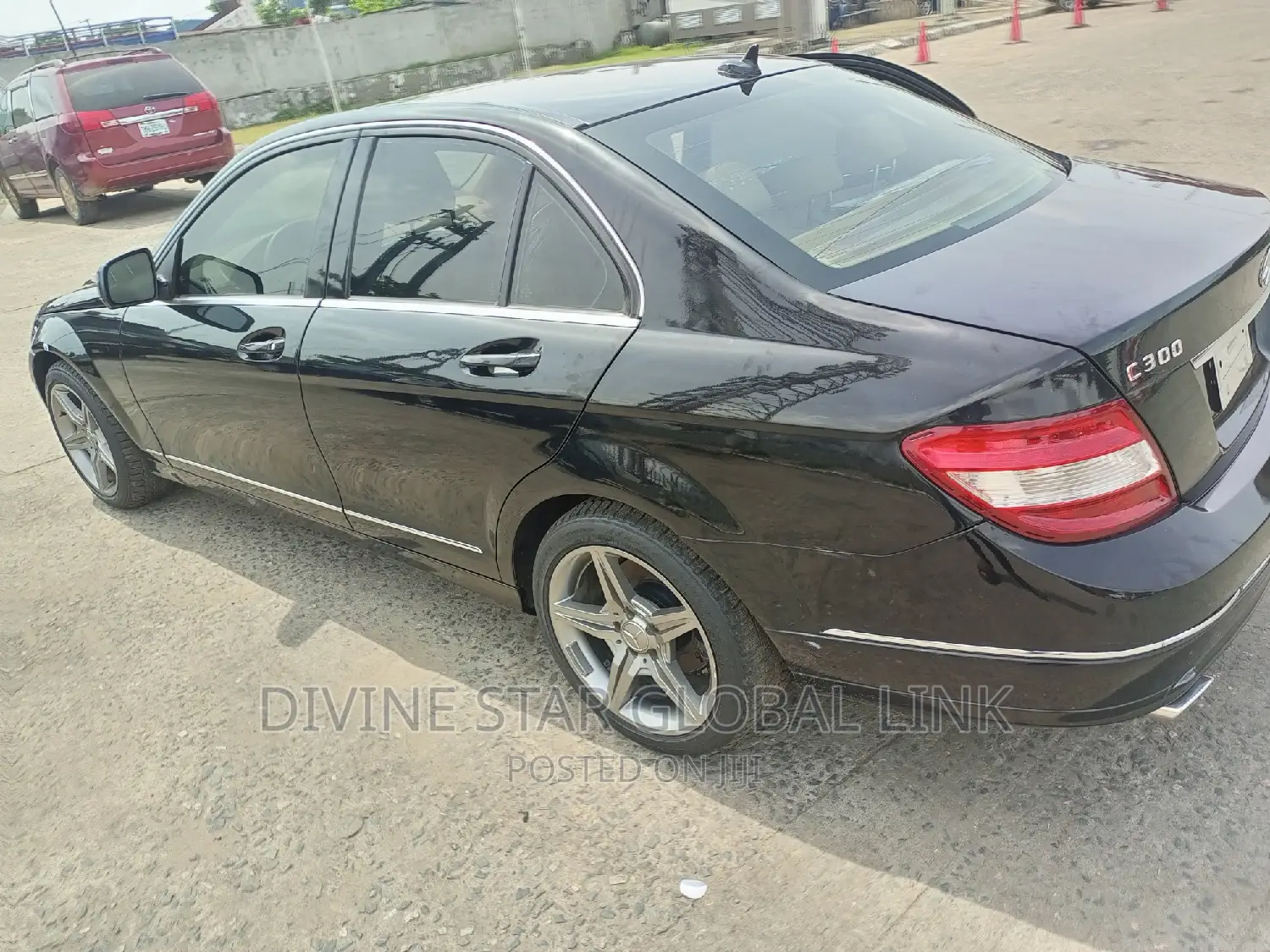 Mercedes-Benz C300 2010 Gray