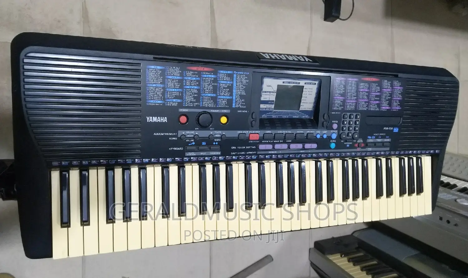 UK Used Yamaha PSR-230 Keyboard
