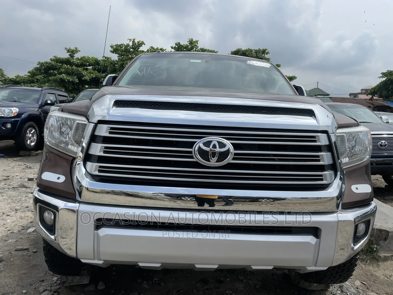 Toyota Tundra 2016 Brown