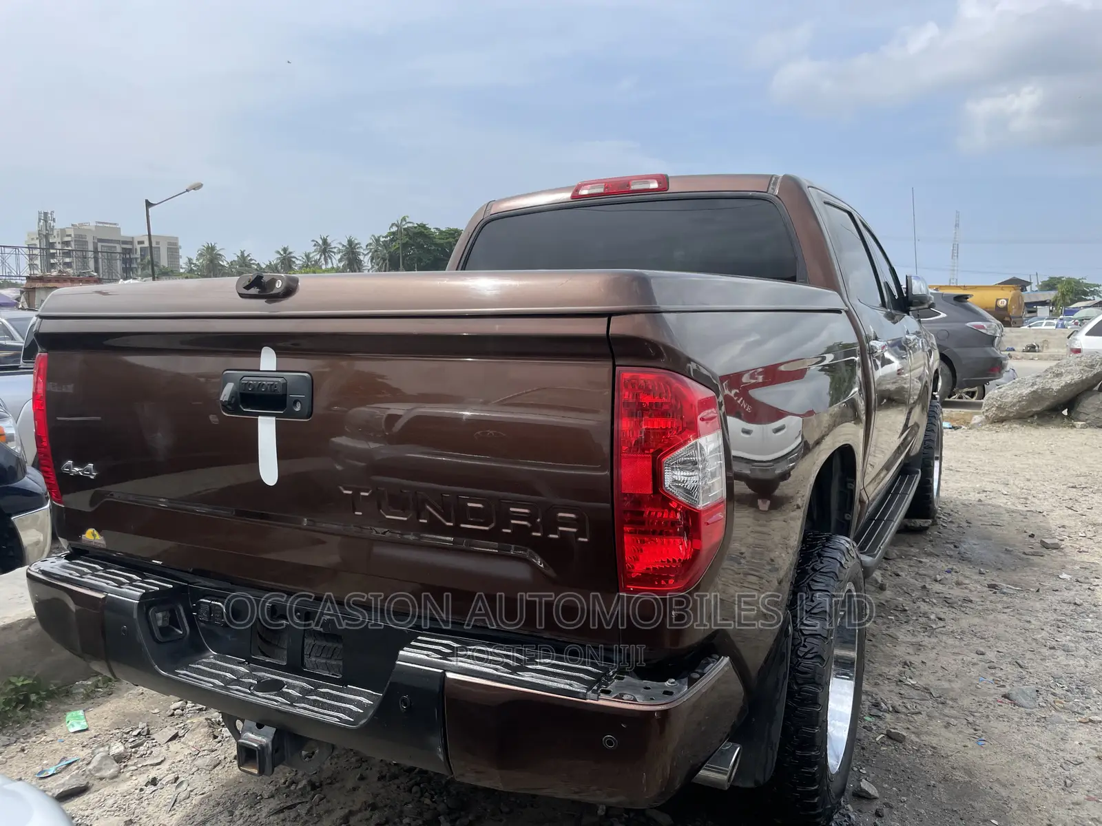 Toyota Tundra 2016 Brown