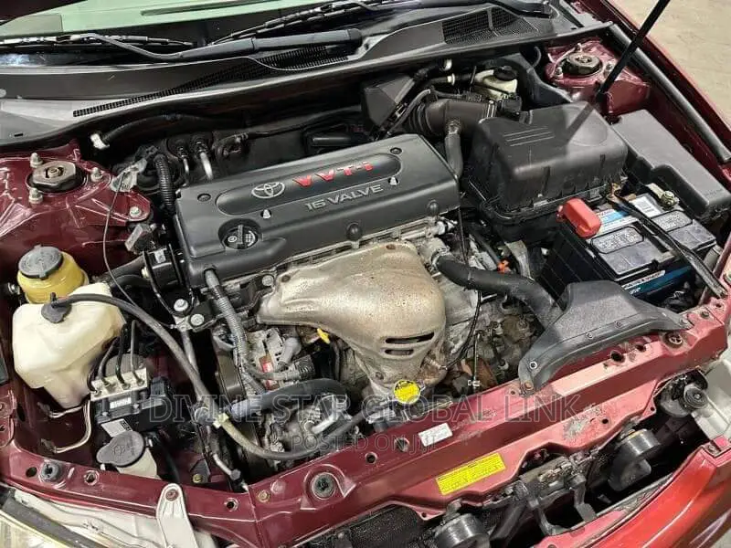 Toyota Camry 2004 Red