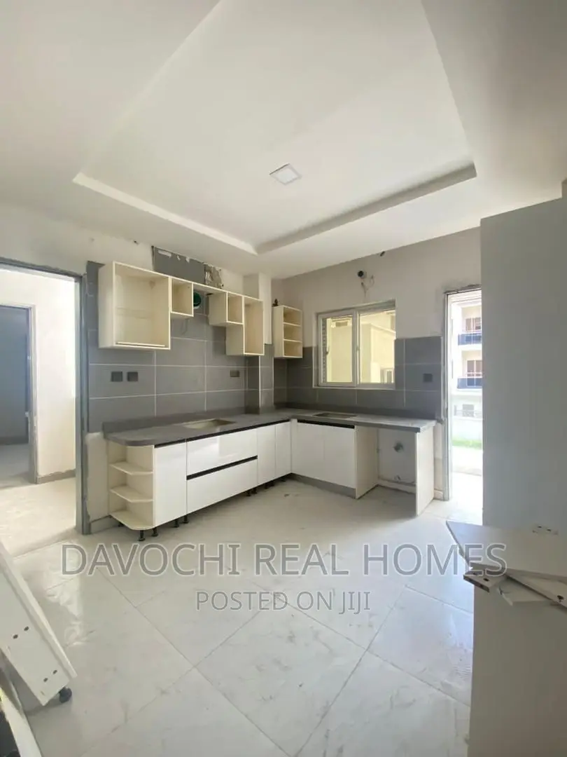 3bdrm Apartment in Ikate Lekki for sale