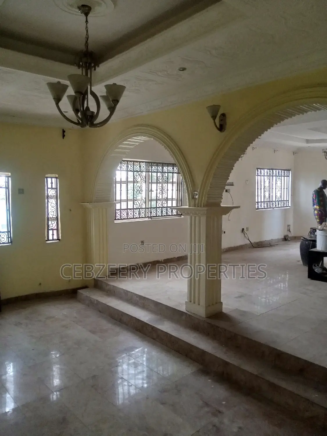 4bdrm Duplex in Ikeja for sale