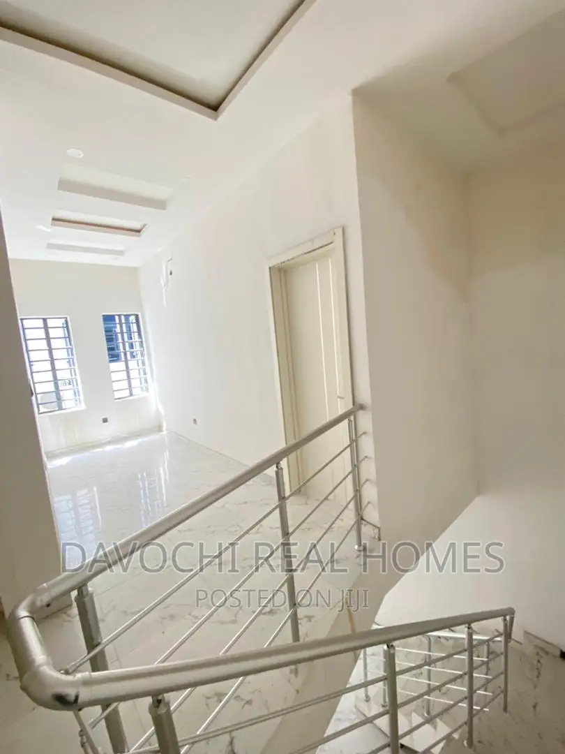 4bdrm Duplex in Orchid Road, Lekki for sale
