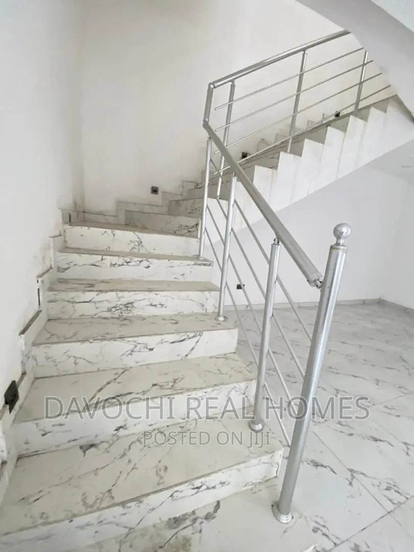 4bdrm Duplex in Orchid Road, Lekki for sale