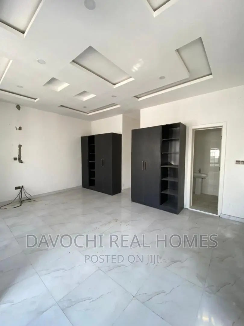 4bdrm Duplex in Orchid Road, Lekki for sale