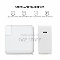 Apple USB C 61W Power Adapter