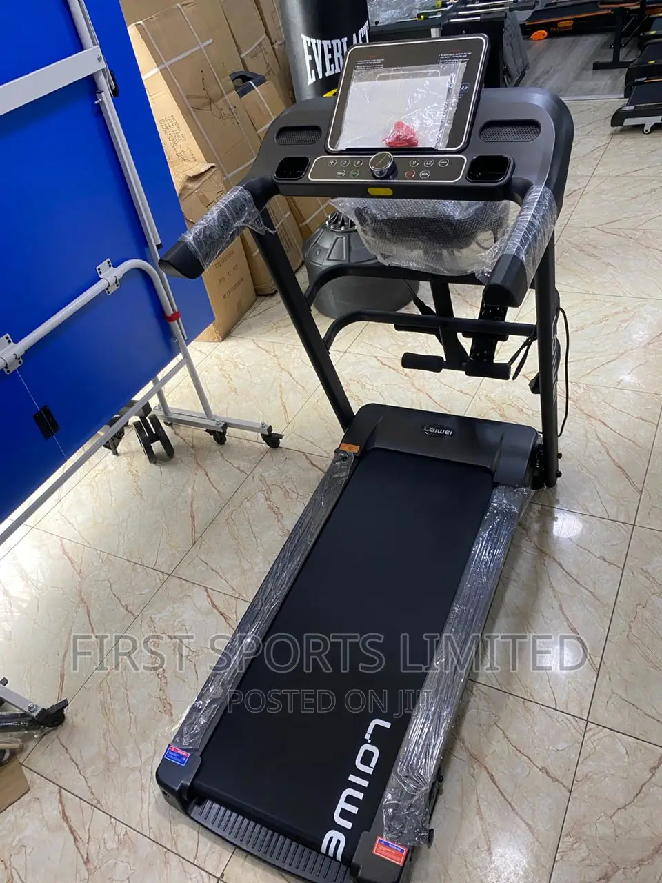 LOWEI 2hp Treadmill With Massager