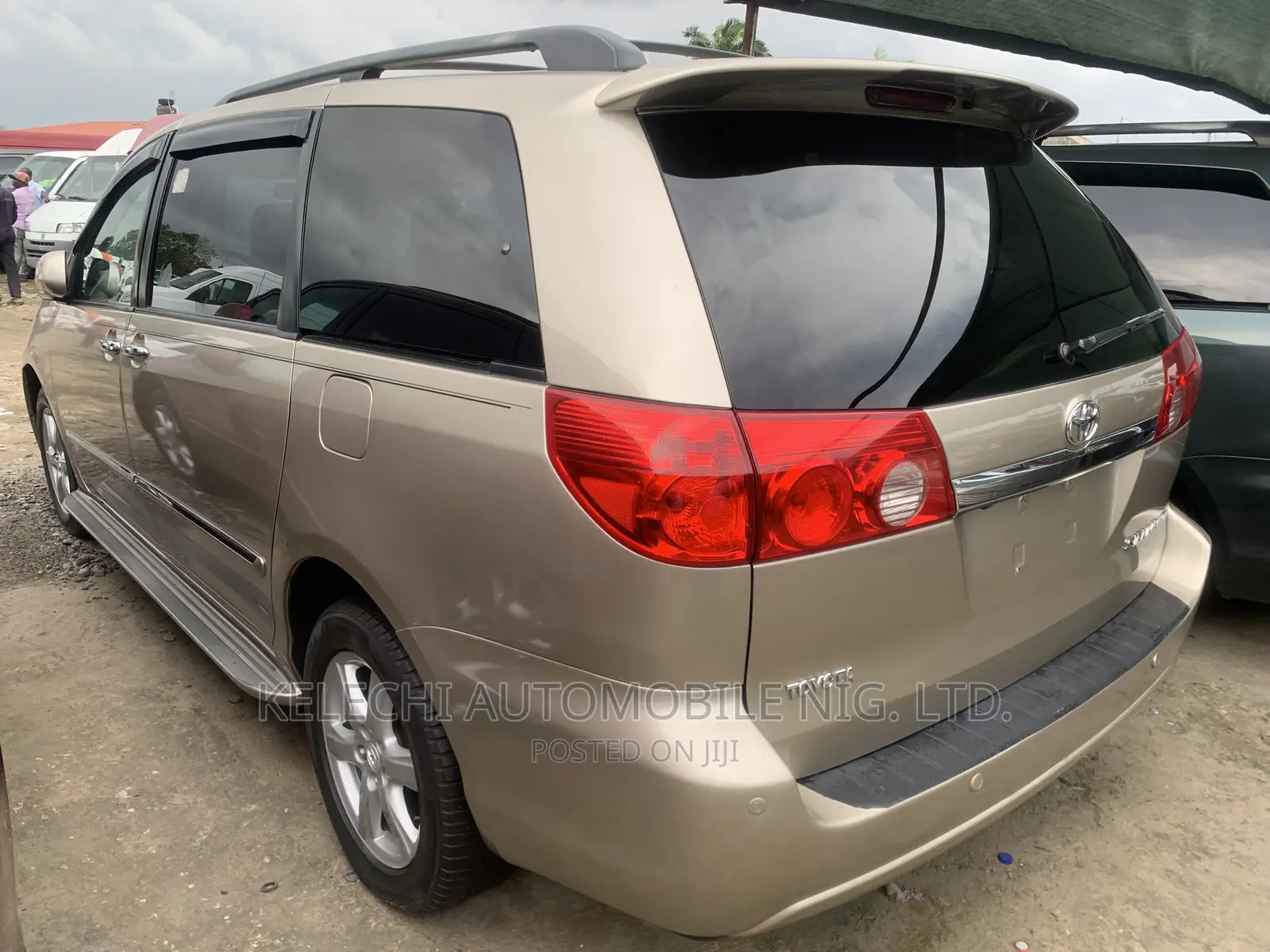 Toyota Sienna XLE Limited 2005 Gold