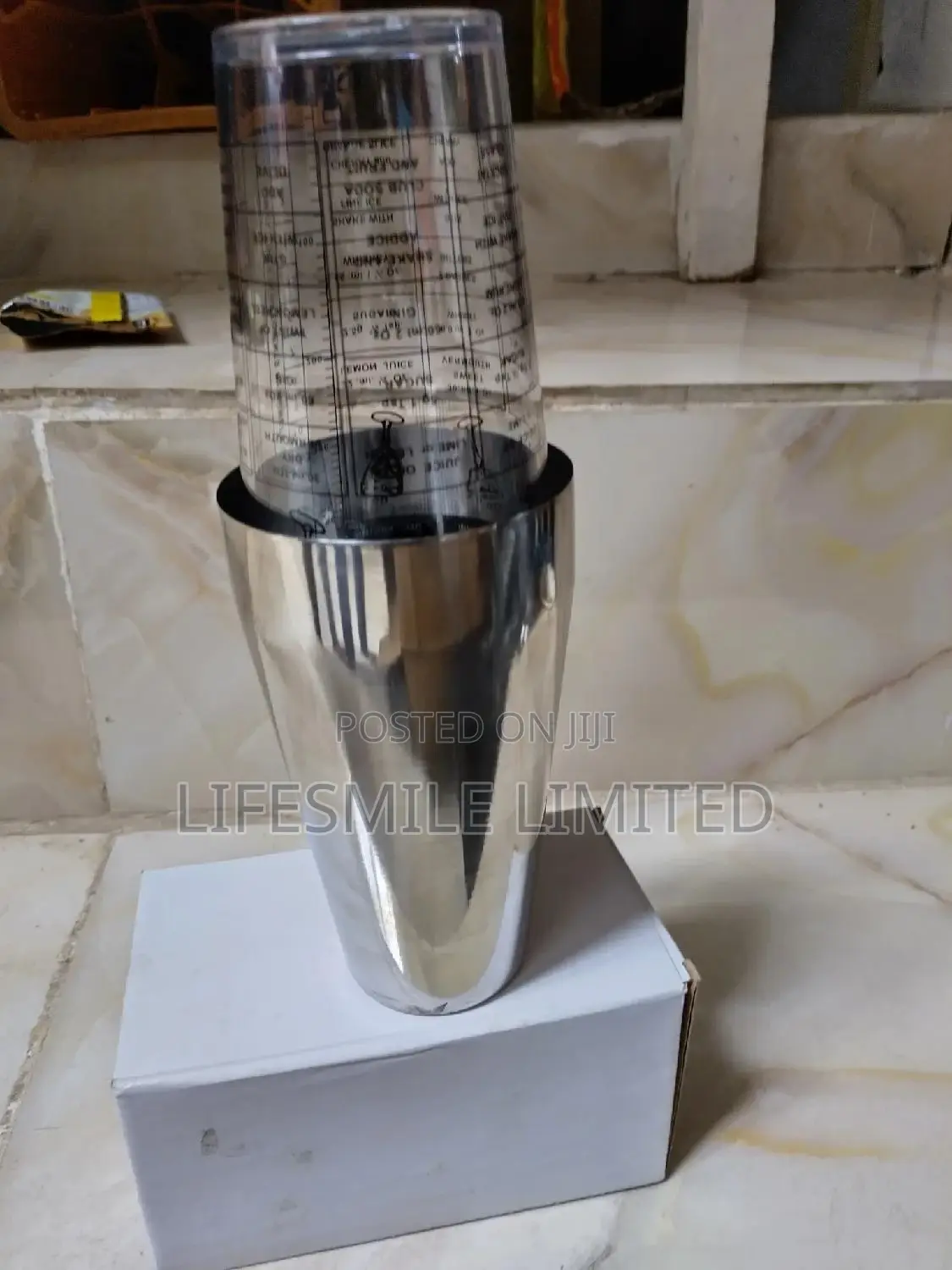 Acrylic Wine Shaker