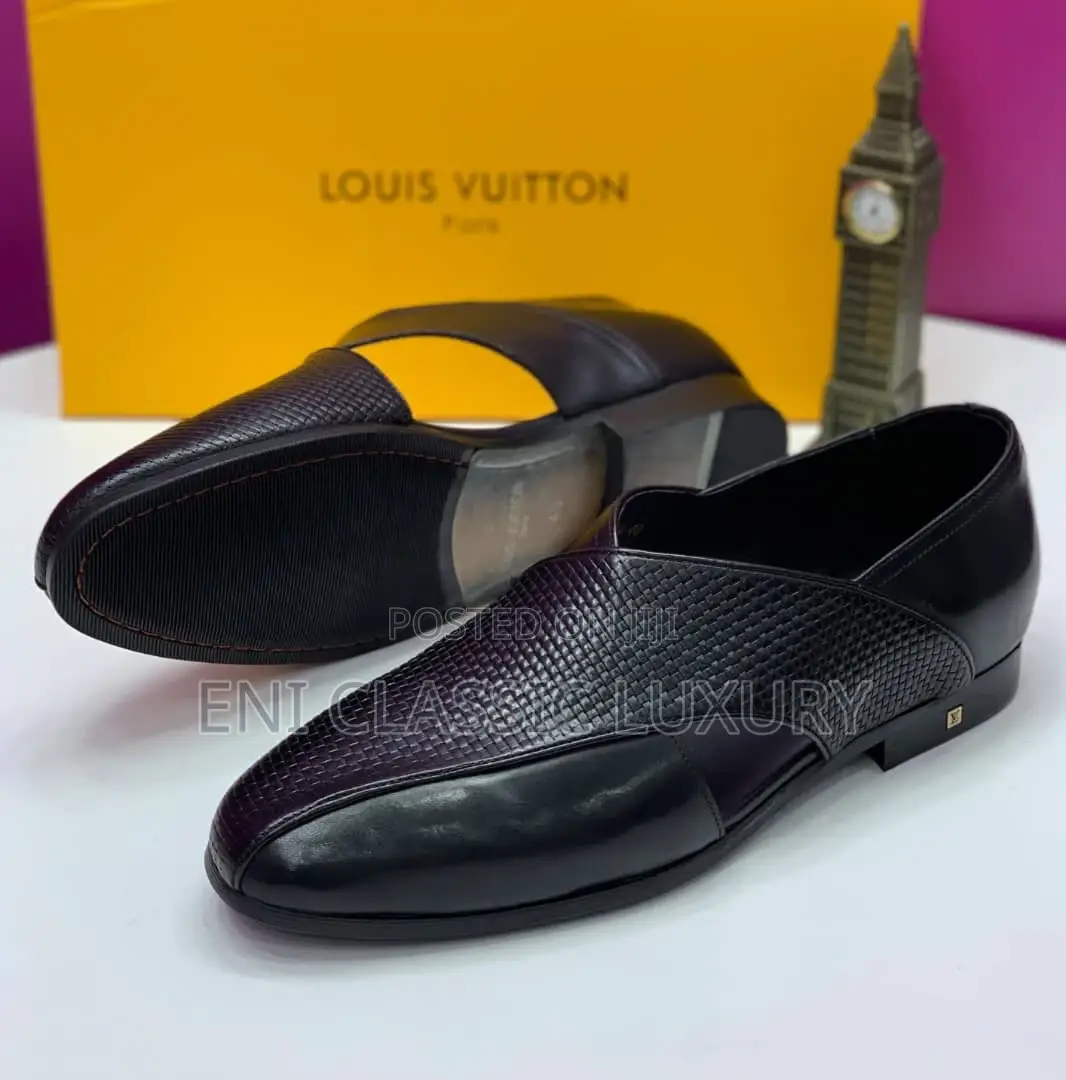 Men's Designer Luxury Outfit Louis Vuitton Available