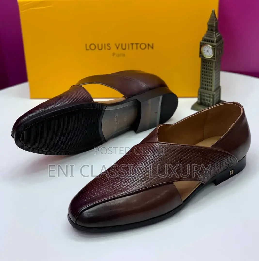 Men's Designer Luxury Outfit Louis Vuitton Available