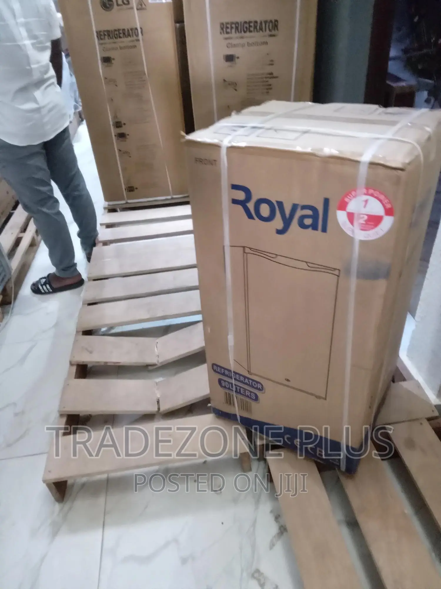 Fast Cooling Royal RBC-100 Refrigerator