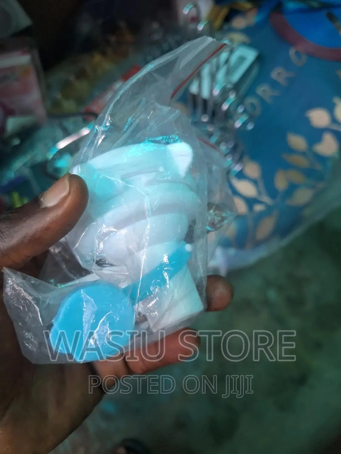 Manual Water Bottle Stand With Dispenser Valve