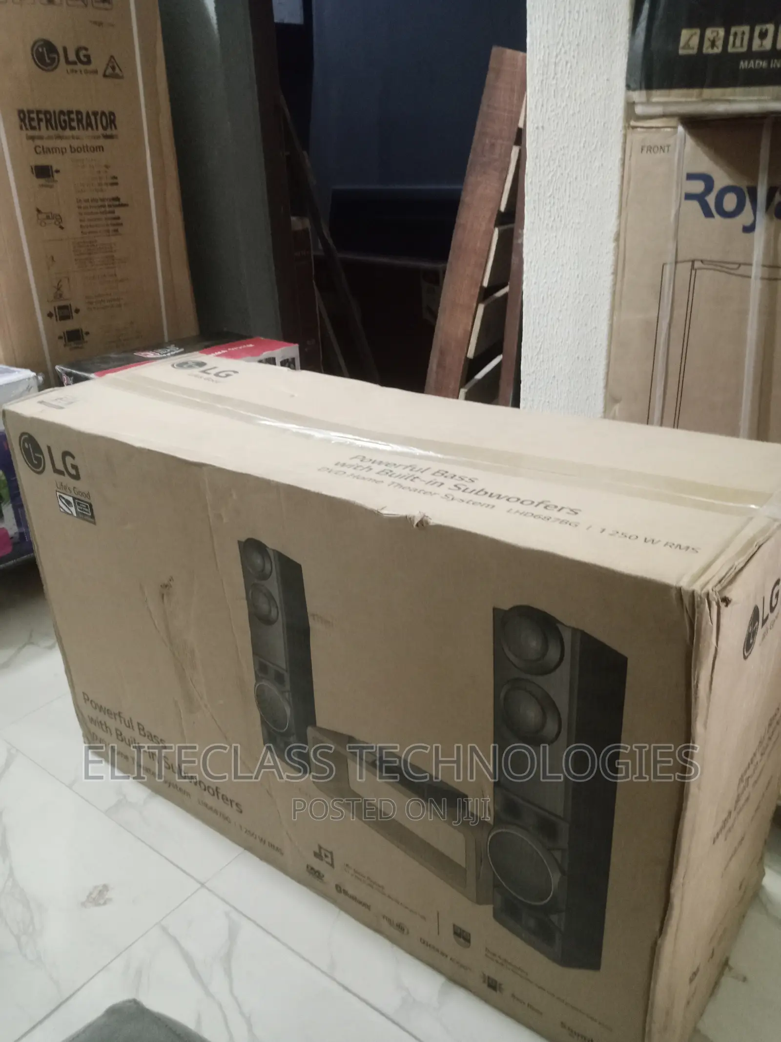 New LG DVD 1200 Watts Home Theater System LHD687BG