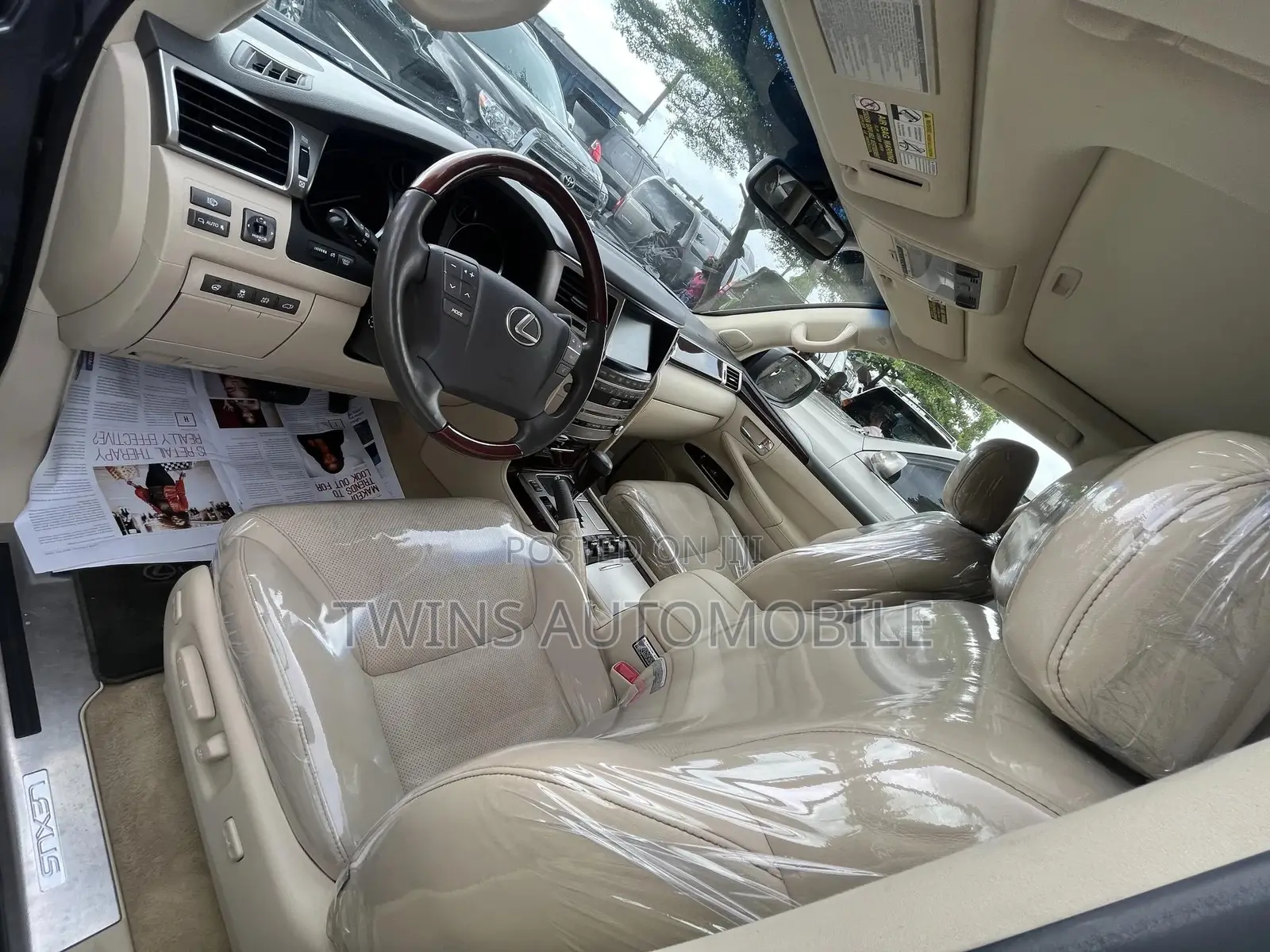 Lexus LX 570 AWD 2015 Gray