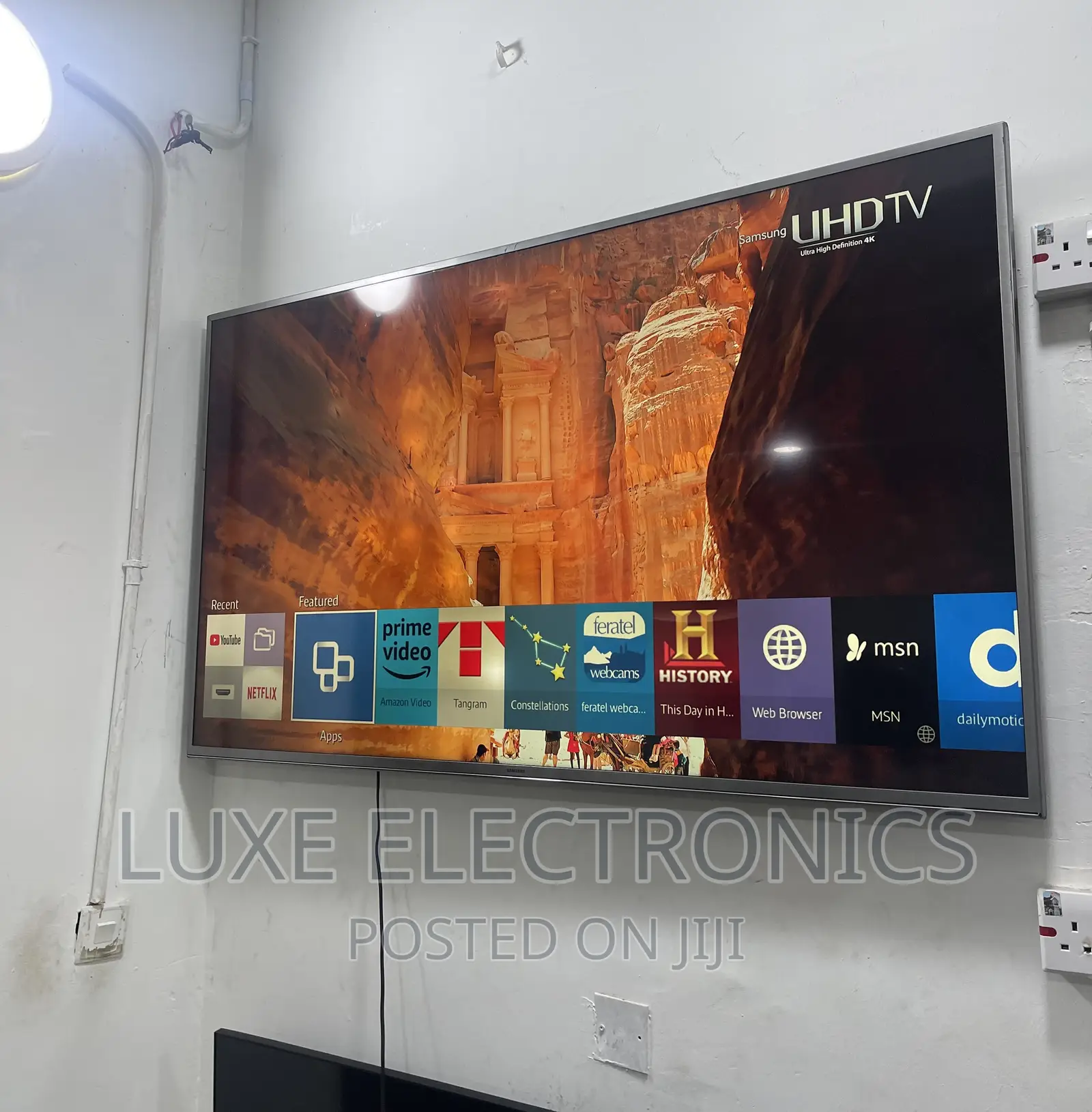 60 Inches Samsung Uhd HDR Smart Tv Made in Europe