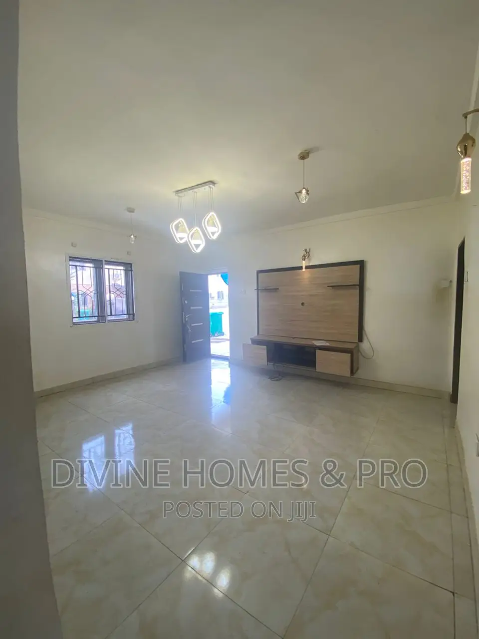 3bdrm Block of Flats in Life Camp for sale