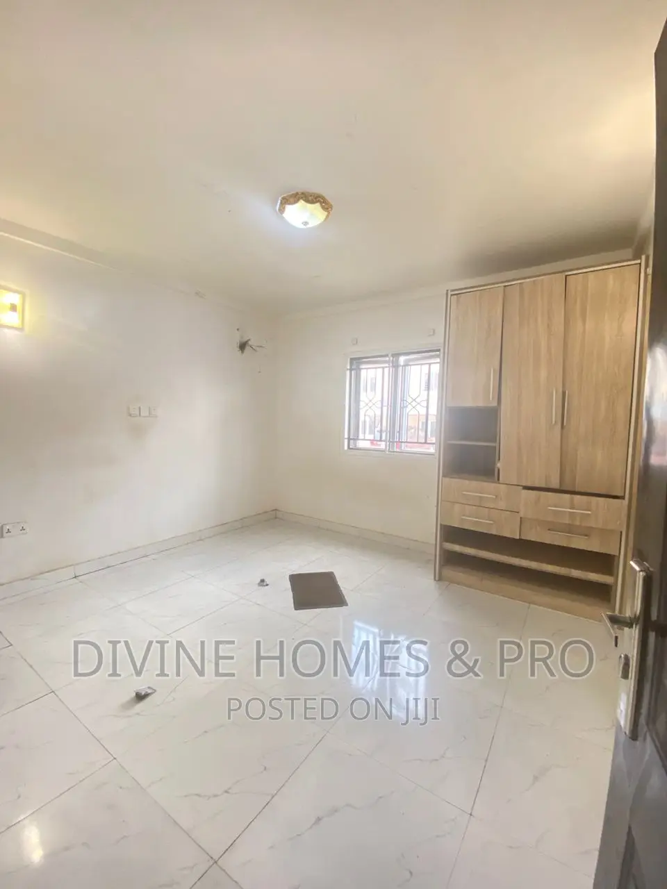 3bdrm Block of Flats in Life Camp for sale