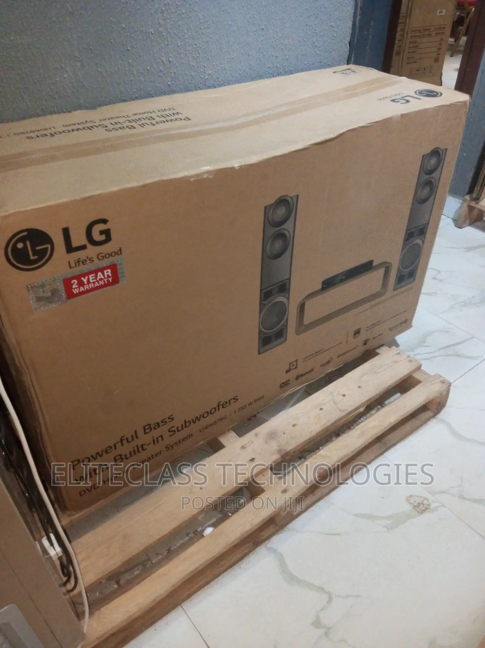 Slim Durable LG DVD Home Theater System LHD687BG