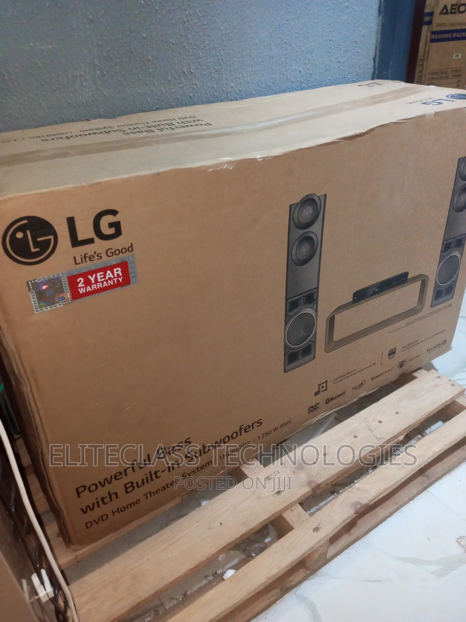 Slim New Durable LG DVD Home Theater System *LHD687BG*