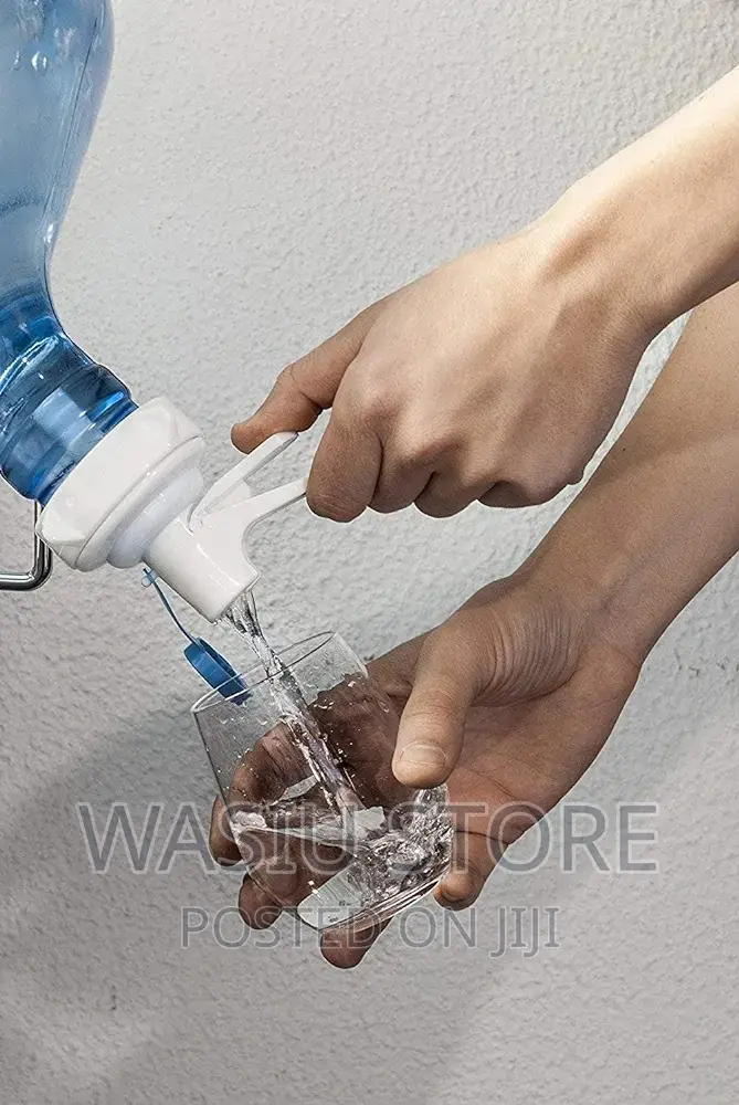 Manual Water Bottle Stand With Dispenser Valve