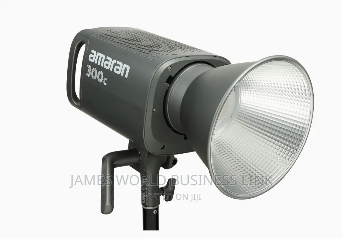 Amaran Aputure 300c Daylight/RGB Led Light