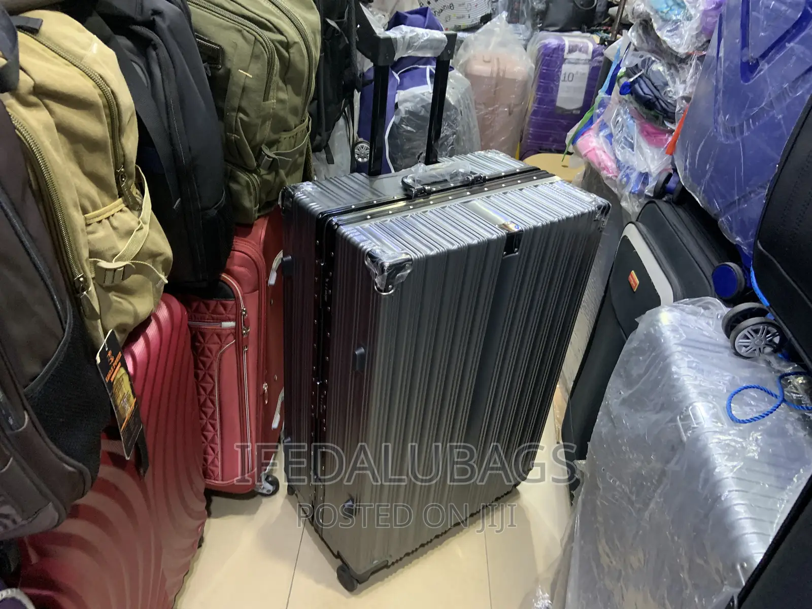 Big Size Quality Imported Aluminuum Frame Travel Luggage