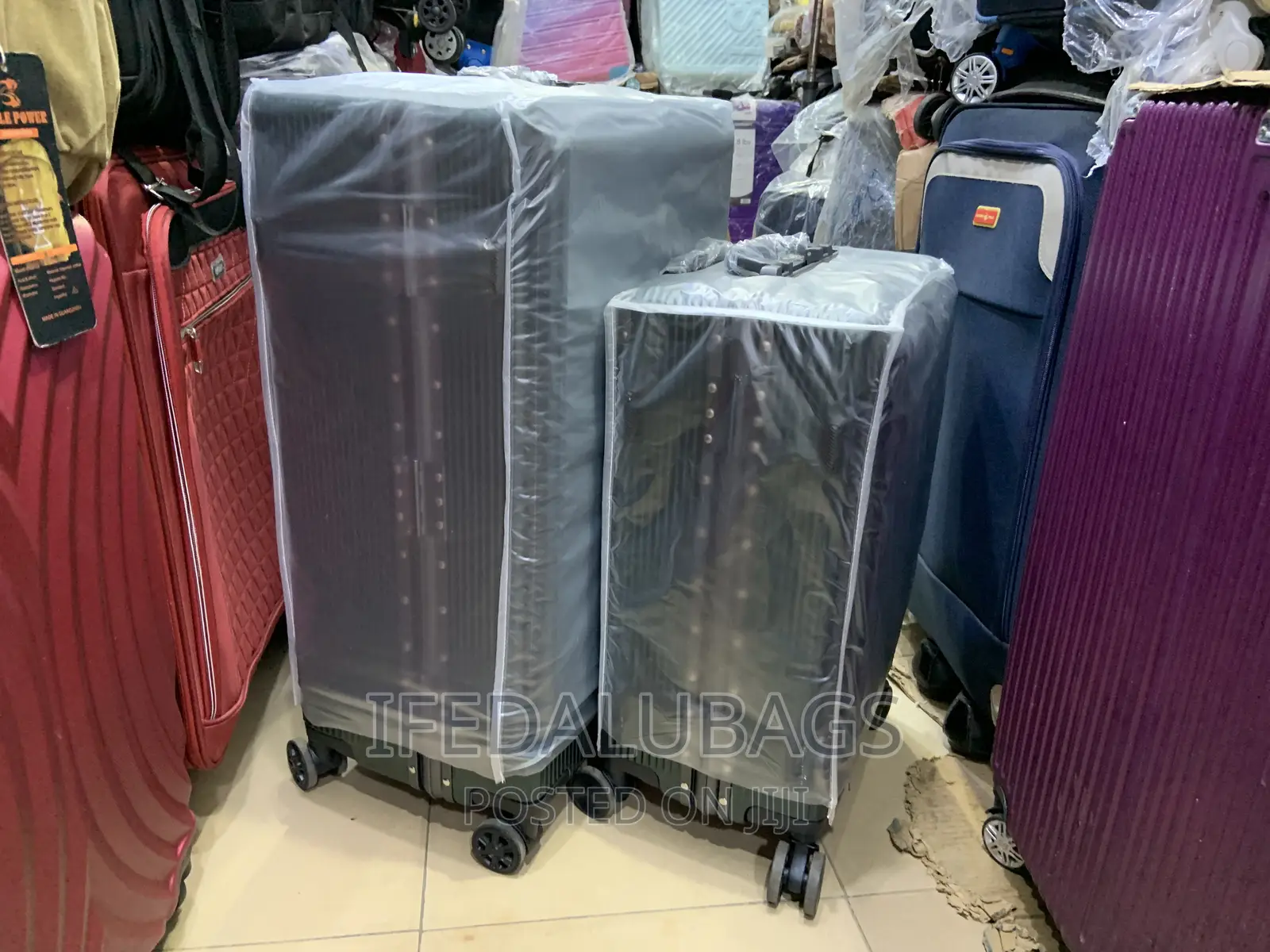 Set of Quality Imported Aluminum Frame Travel Box With Usb