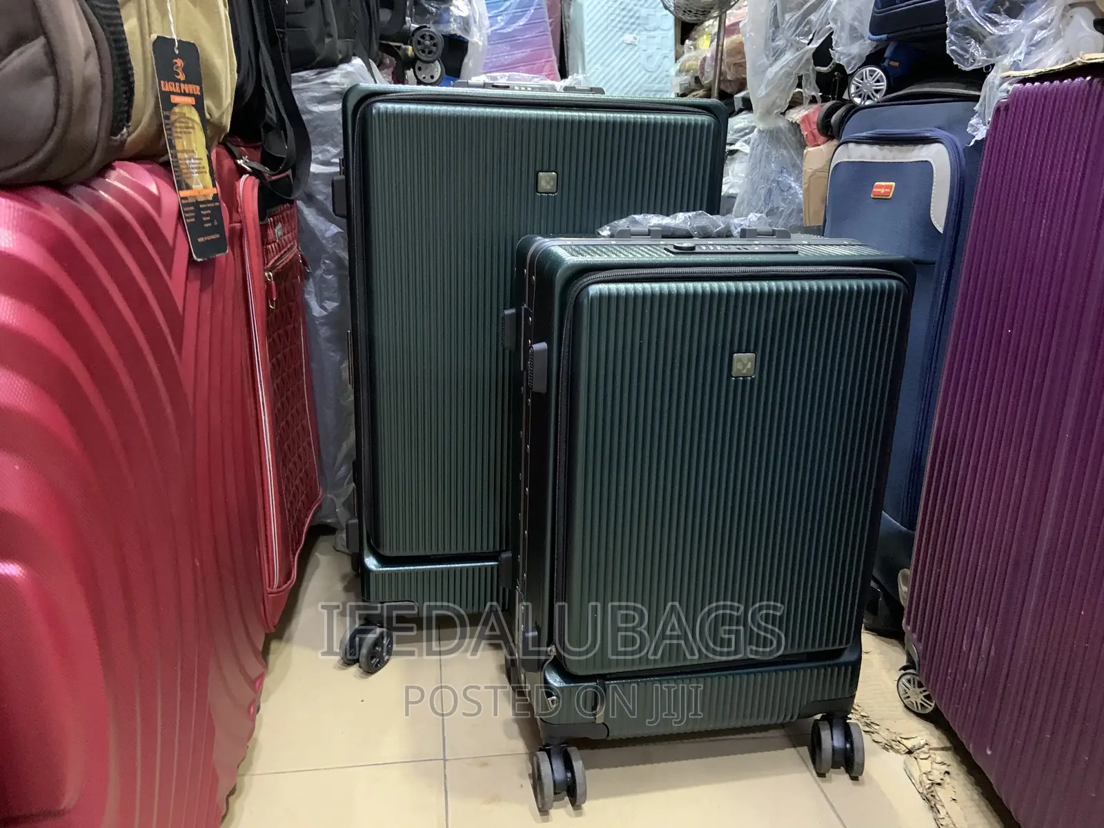 Set of Quality Imported Aluminum Frame Travel Box With Usb
