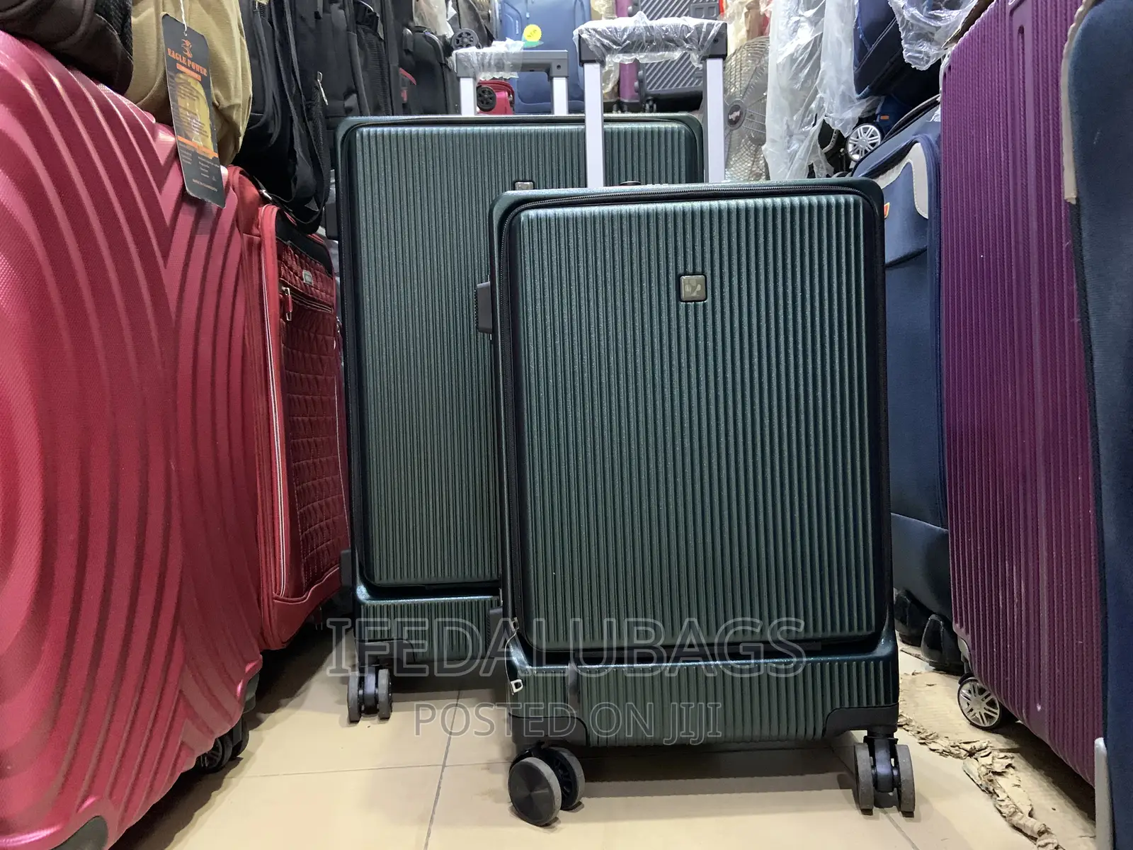 Set of Quality Imported Aluminum Frame Travel Box With Usb