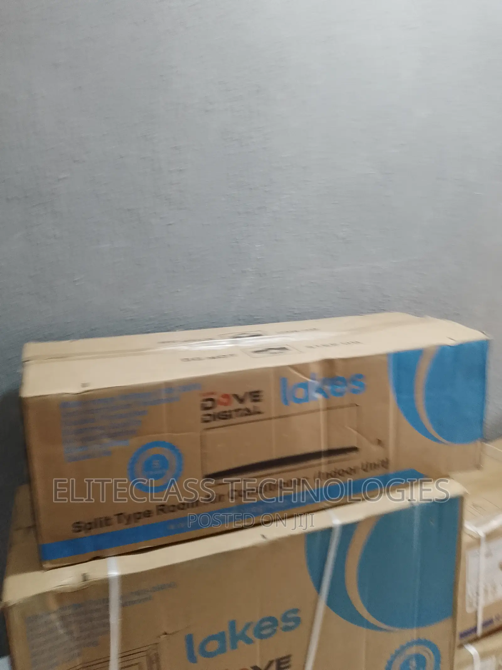 Lakes Indoor and Outdoor Air Conditioner LAKS09AERO